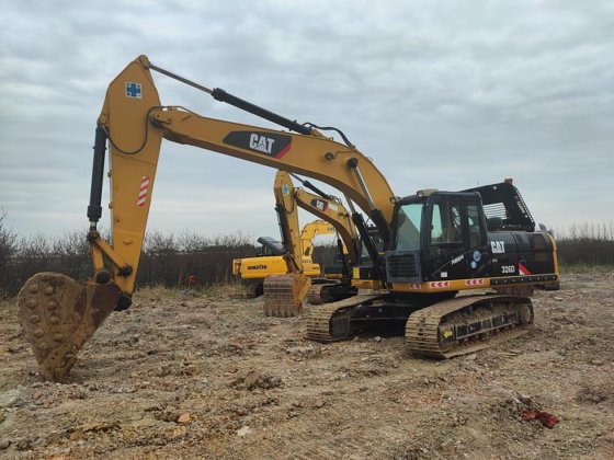 2021 Caterpillar 326D