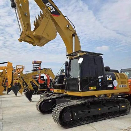 2022 Caterpillar 323D2