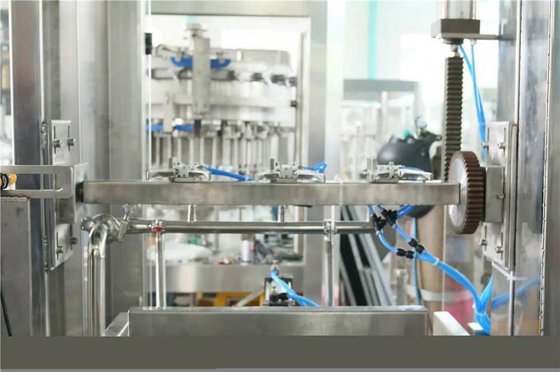 全自动宠物瓶装包装设备 纯饮用矿泉水灌装机