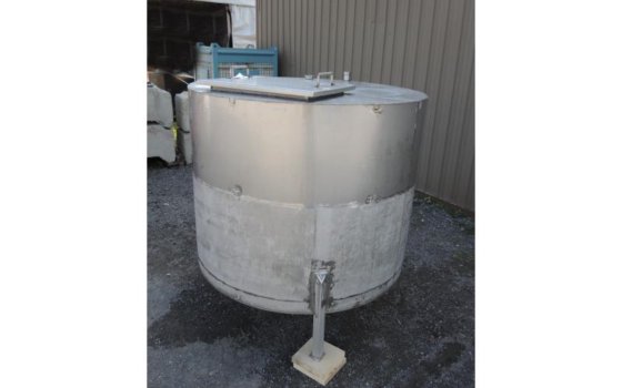 600 gallon cistern