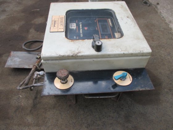 01175 B1 補助装置