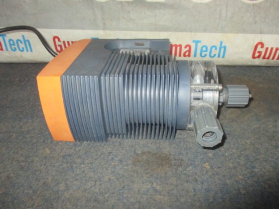 BT4A0413NPB900UA000000 泵