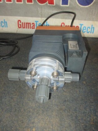 BT4A0413NPB900UA000000 泵