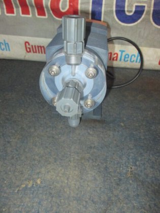 BT4A0413NPB900UA000000 泵