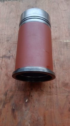 バルチラ12V200補助エンジン／発電機