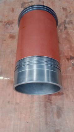 バルチラ12V200補助エンジン／発電機