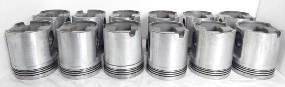 バルチラ12V200補助エンジン／発電機