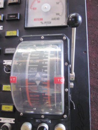 ブリッジ・マニュアルの補助装置