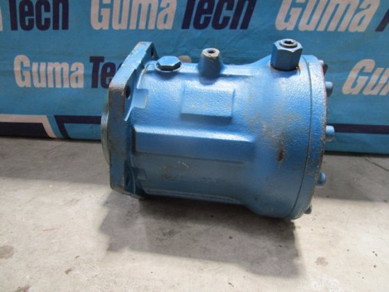 私 350（新品）油圧装置