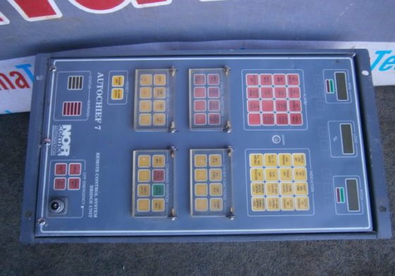 NOCH PANEELE HILFSGERÄTE