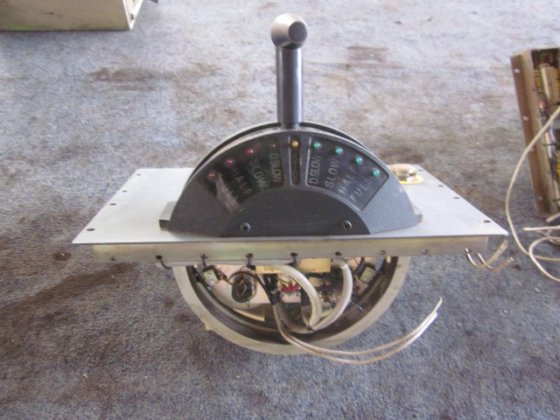 NOCH PANEELE HILFSGERÄTE