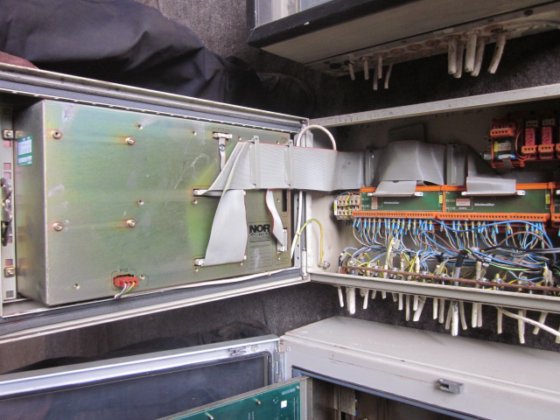 NOCH PANEELE HILFSGERÄTE