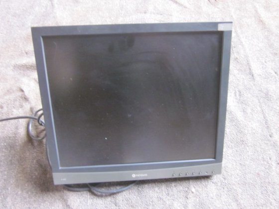 NOCH PANEELE HILFSGERÄTE