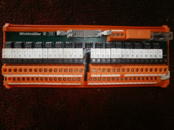 NOCH PANEELE HILFSGERÄTE