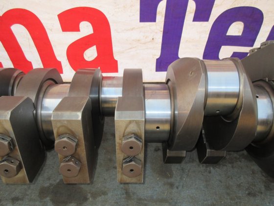 6DL 24 補助エンジン / 発電機