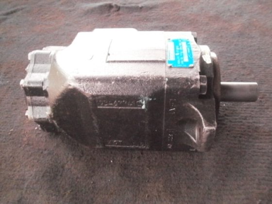 DENISON T6DC B31 B17 1R00
