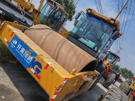 2022 XCMG XS223J