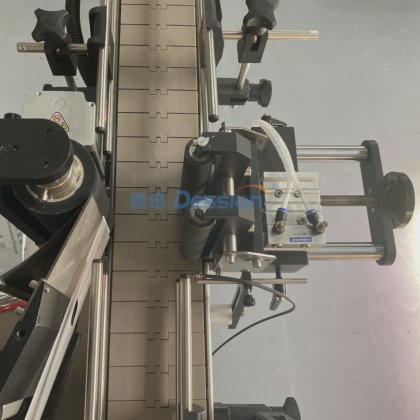 工厂用瓶圆瓶贴标机 半自动贴标设备 手动塑料玻璃瓶贴标机