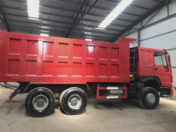 价格便宜的中国二手HOWO中国重汽6X4矿用自卸车