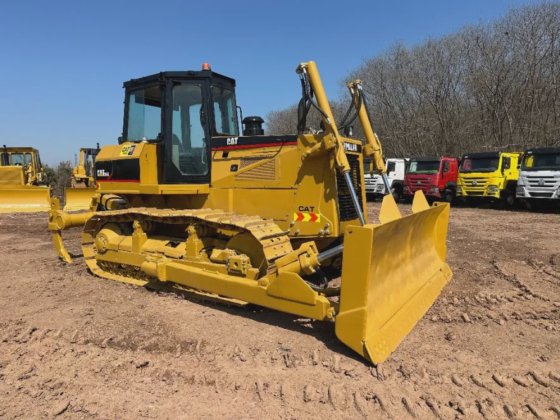 用于土方工程的 Cat D6g 履带式推土机 卡特彼勒
