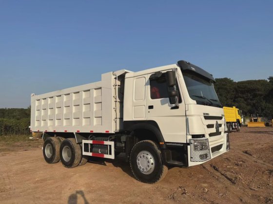 工厂价格 二手中国重汽HOWO 6X4 自卸车 自卸翻斗车