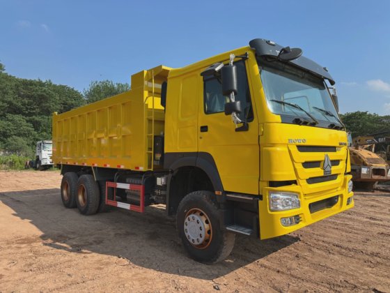 中国自卸车 中国重汽HOWO 6X4 10轮二手自卸车