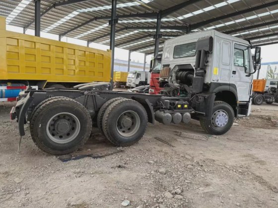 卡车牵引车 中国重汽HOWO 371卡车拖车头 更低的价格