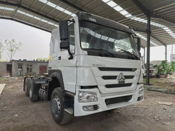 卡车牵引车 中国重汽HOWO 371卡车拖车头 更低的价格