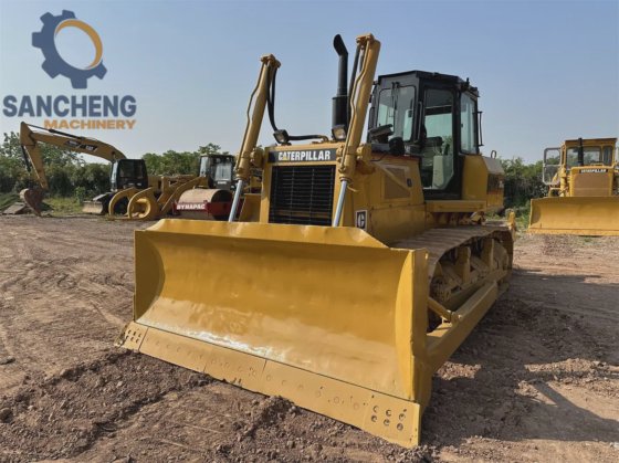 履带式推土机 Cat D6g D7r D7g