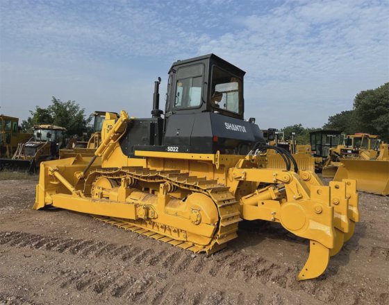 良好な状態の中古シャントイSD22sブルドーザーとリッパー、セカンドハンドシャントイクローラードーザーSD22sSD16SD32中国ブルドーザー価格