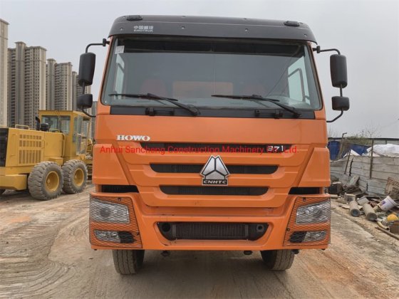 シノ 8X4 6X4 中古ダンプトラック 371HP