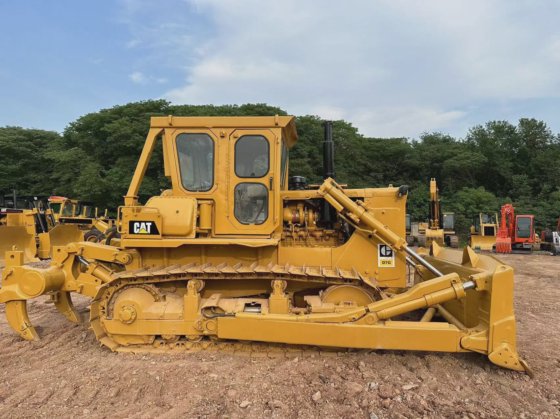 中古の猫 D7g トラッキングトラクター 使用済みキャタピラー D7