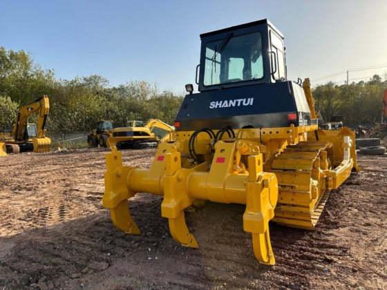 低价二手山推SD22履带式推土机，高品质SD22推土机现货供应