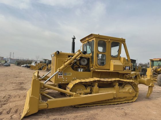 中古の猫D7gトラクター 農業用 キャタピラーD7クローラーブルドーザー