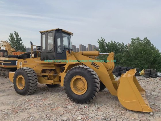 带货叉的 Cat 966c 轮式装载机 卡特彼勒