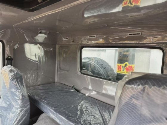 2023 HOWO 8X4 371HP 自卸车（12