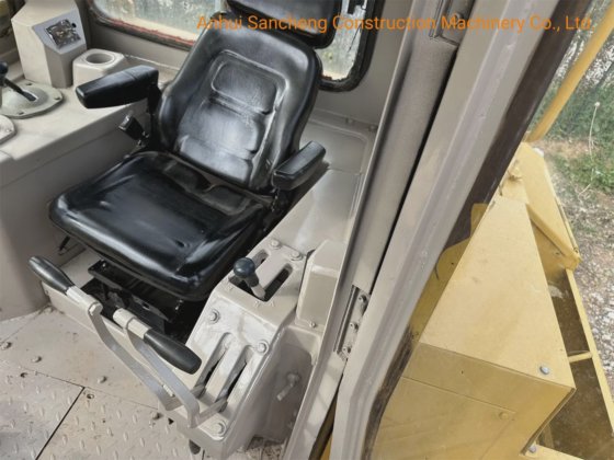 安価な日本向け Caterpillar D7h ブルドーザ /