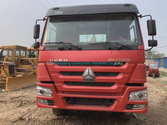 中国重汽HOWO牵引车375马力/371马力二手牵引车车头