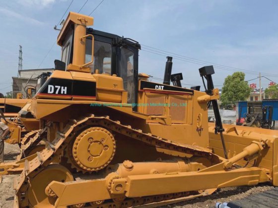 アメリカ製の中古キャタピラーD7hブルドーザー