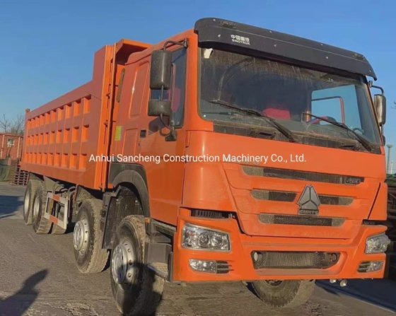 中国重汽12轮二手8X4自卸车，二手HOWO自卸车