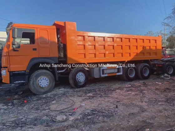 中国重汽12轮二手8X4自卸车，二手HOWO自卸车