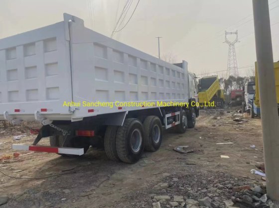 中国重汽HOWO翻斗车 371 12轮50吨自卸车 自卸车