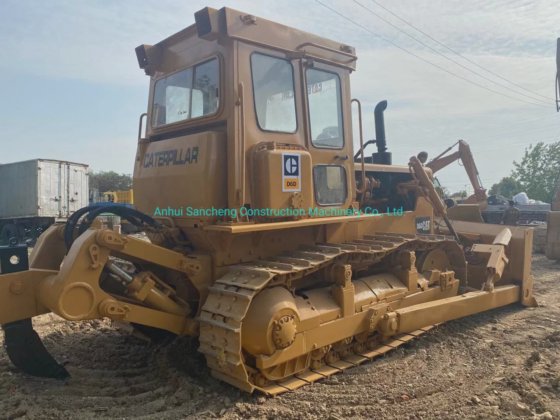 中古の猫ブルドーザー D6d キャタピラーのトラックブルドーザー D6d トラクター