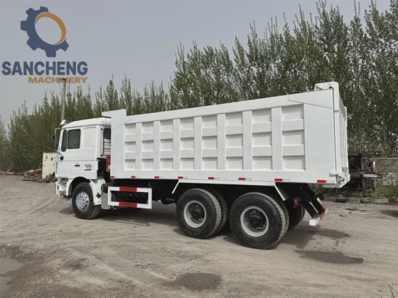 Shacman F3000 自卸车 6X4 10