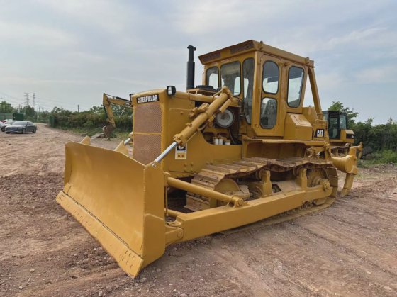 安い中古の猫D7gブルドーザーキャタピラークローラートラクター高品質低価格