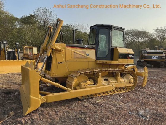 2015年卡特彼勒D6g推土机与开膛手/Cat D6g D6d推土机