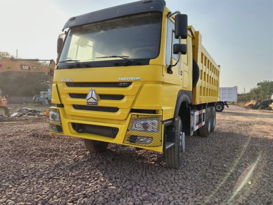 廉价二手 2021 HOWO 6X4 371HP