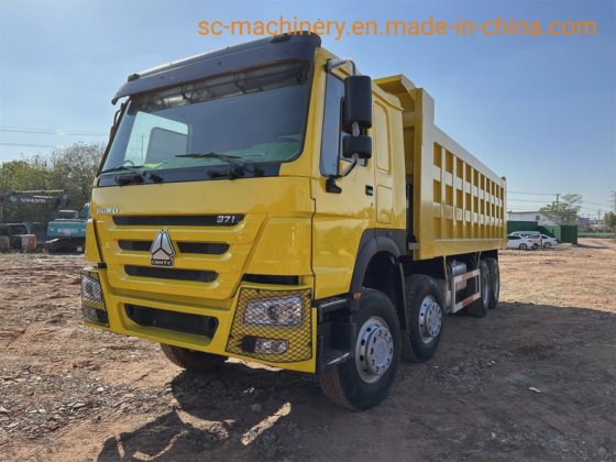 12轮胎重卡 中国重汽HOWO 8X4 371马力 380马力