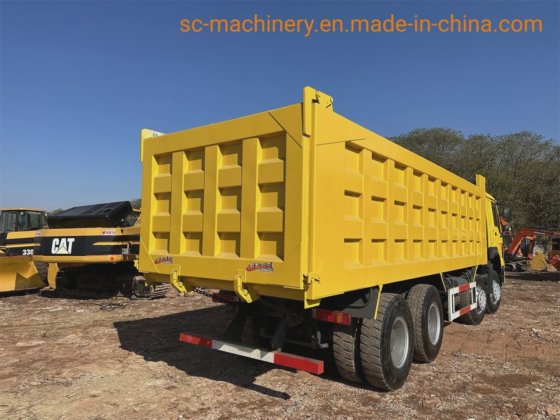 12轮胎重卡 中国重汽HOWO 8X4 371马力 380马力