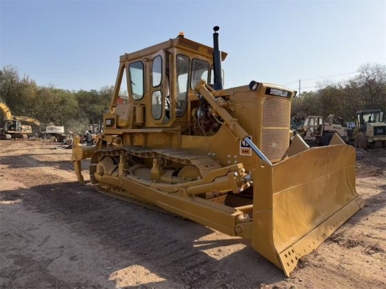状态良好的二手卡特彼勒D8K履带式推土机/二手Cat D7g/D7r/D7h/D8r推土机